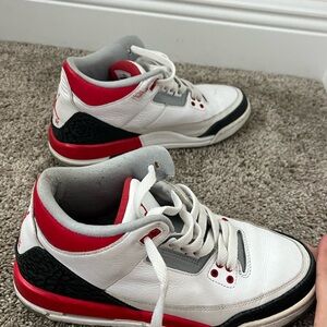 NIKE AIR JORDAN 3 FIRE RED CEMENT GREY RETRO III Size 7Y CHICAGO BULLS Excell